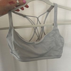 Lululemon free to be bra